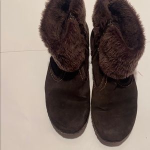 Bare Traps winter shoes